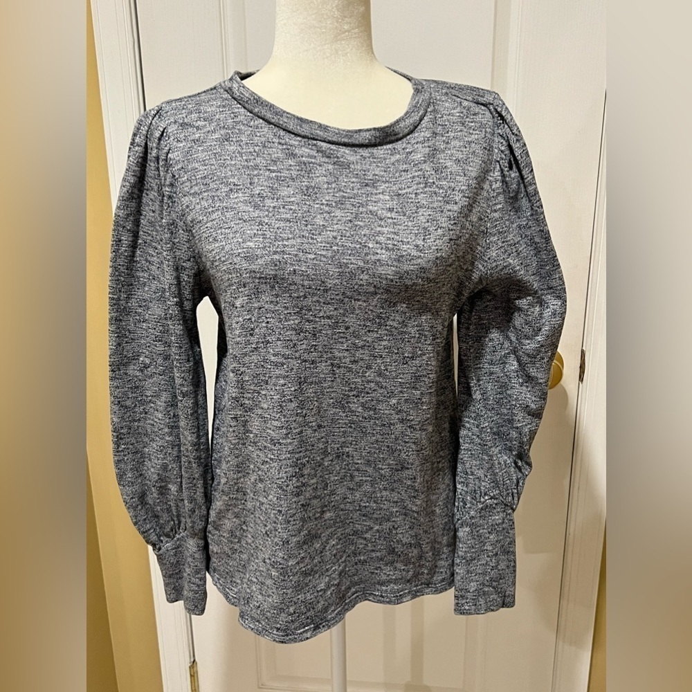 Ann Taylor Loft Women's Size small Pullover Sweater with puff sleeves